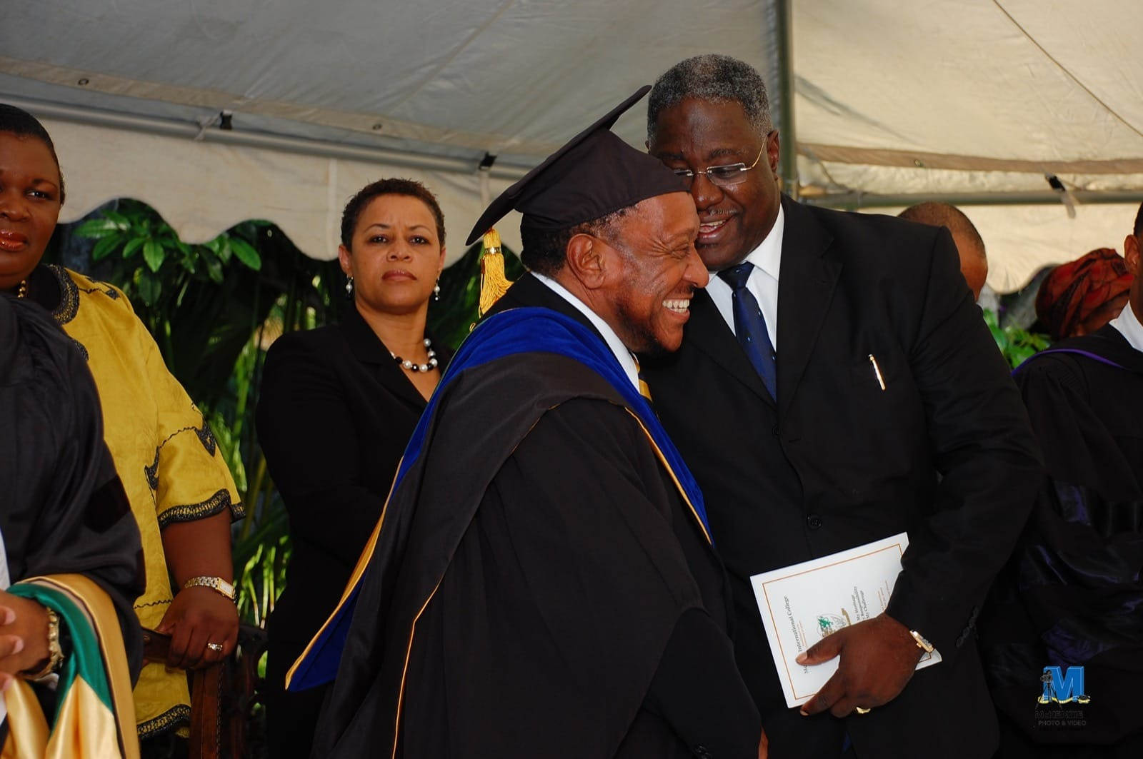 የ Michael University ምረቃ — የማዕከለ ስዕላት ፎቶ 4